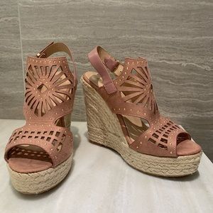 Bellucci Blush Wedges